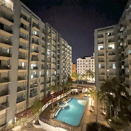Kiel 5-Star Condo Hotel Across Naia Manila Airport Terminal 3